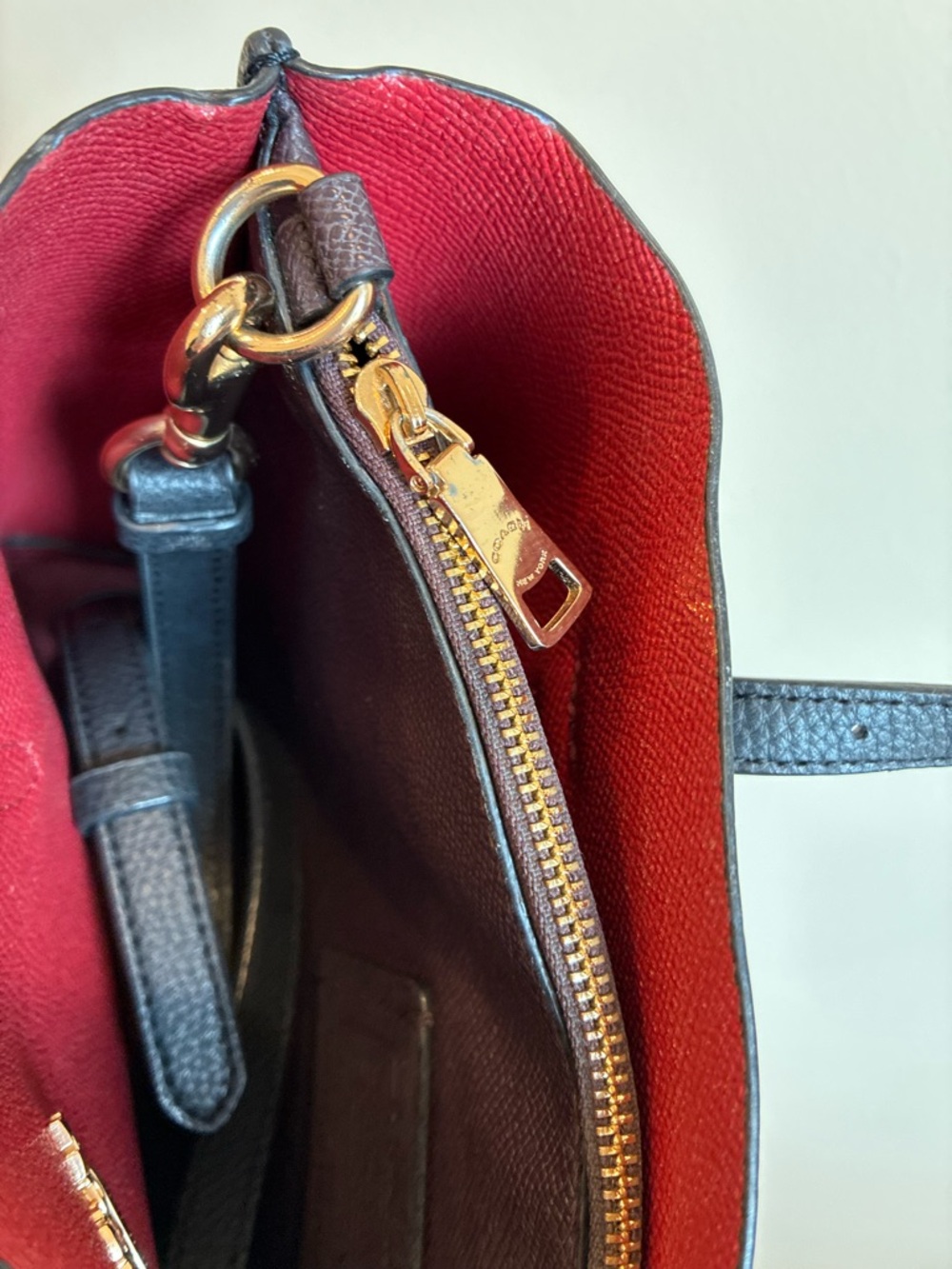 Coach Black and Red Mollie Tote Bag 25 - Picture 9 of 9